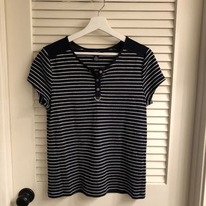 CHAPS Blue and Silver Metallic Top  Size Large